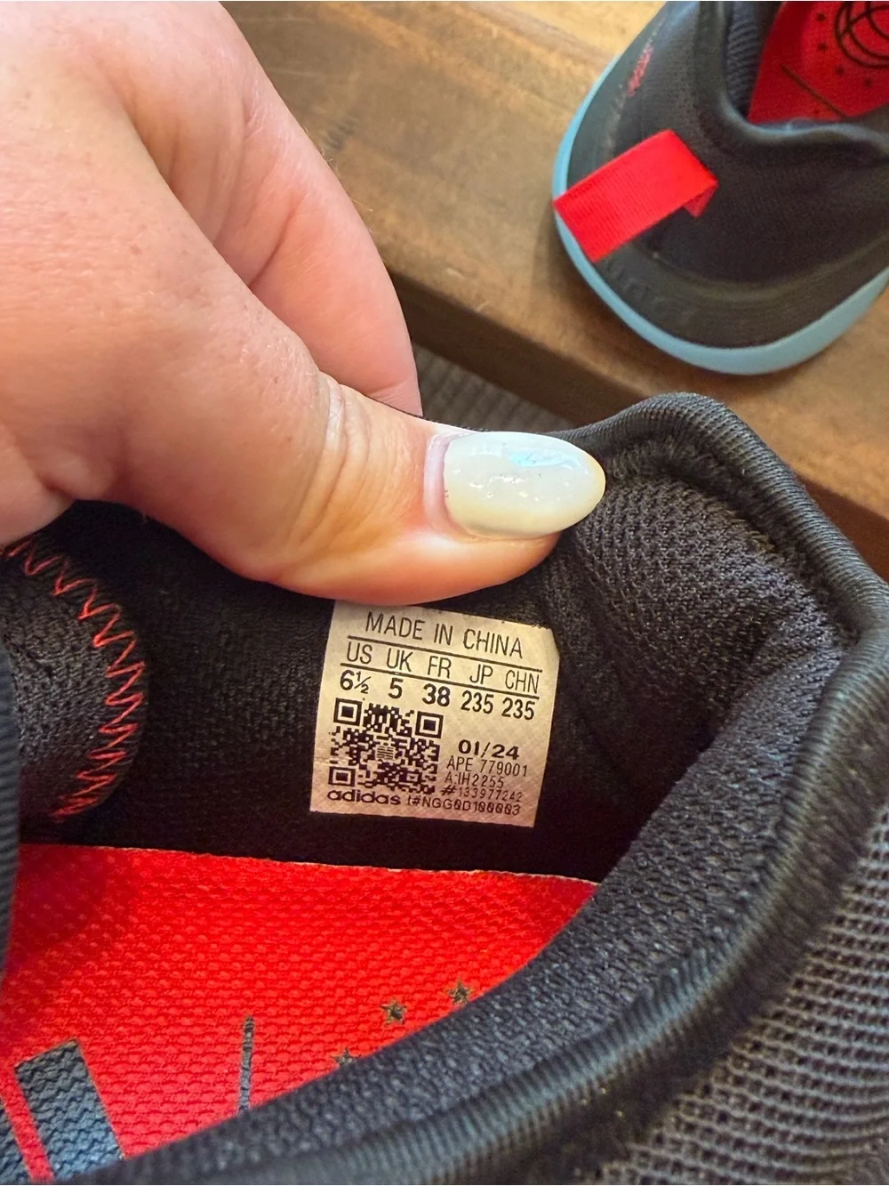 Adidas SM Exhibit Select Basketball Shoes – Women’s Size 6.5
